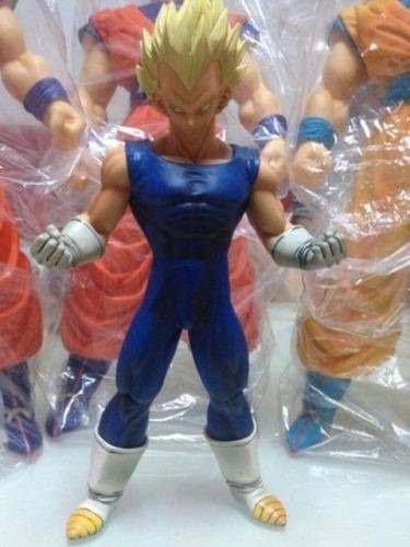 MU&Ntilde;ECO DRADON BALL VEGETA