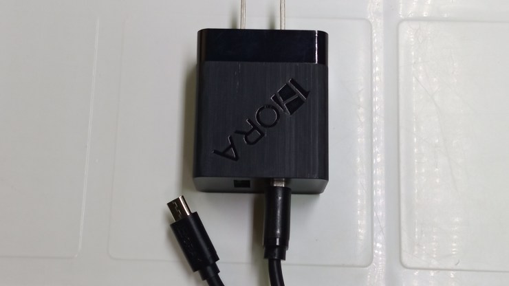 CARGADOR ECONOMICO V8 NEGRO